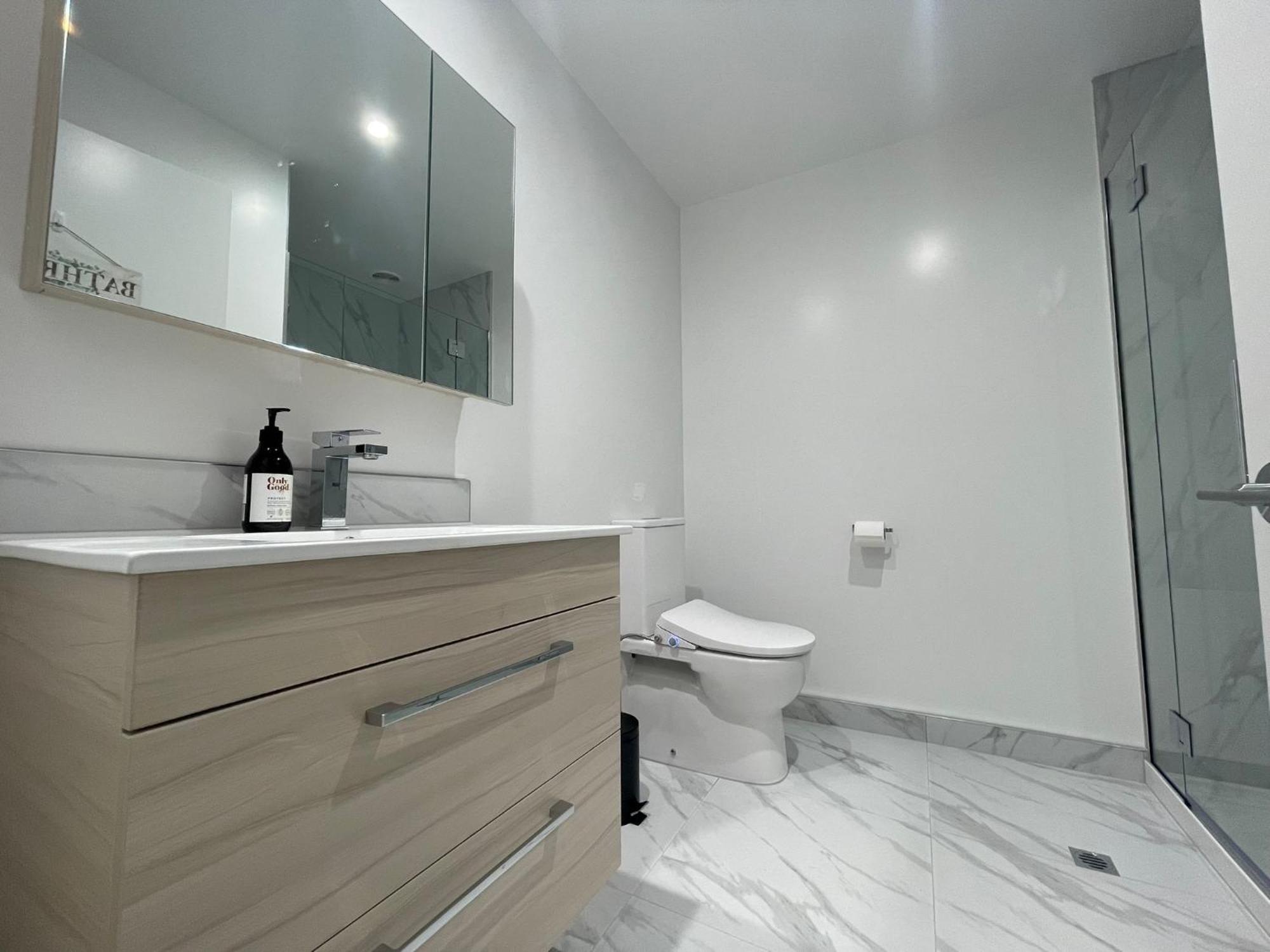 Luxury Cbd 2 Bed Near Riverside Market Free Parking! 크라이스트처치 외부 사진