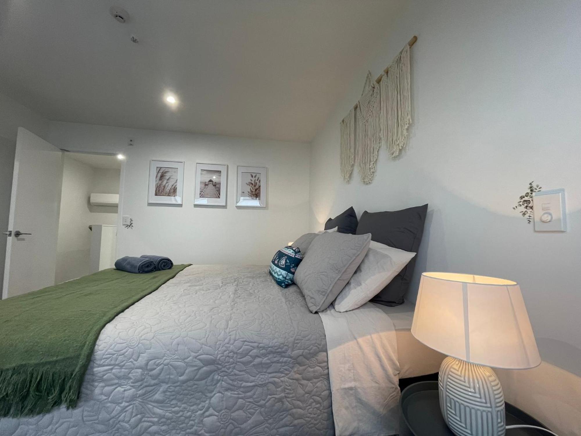 Luxury Cbd 2 Bed Near Riverside Market Free Parking! 크라이스트처치 외부 사진