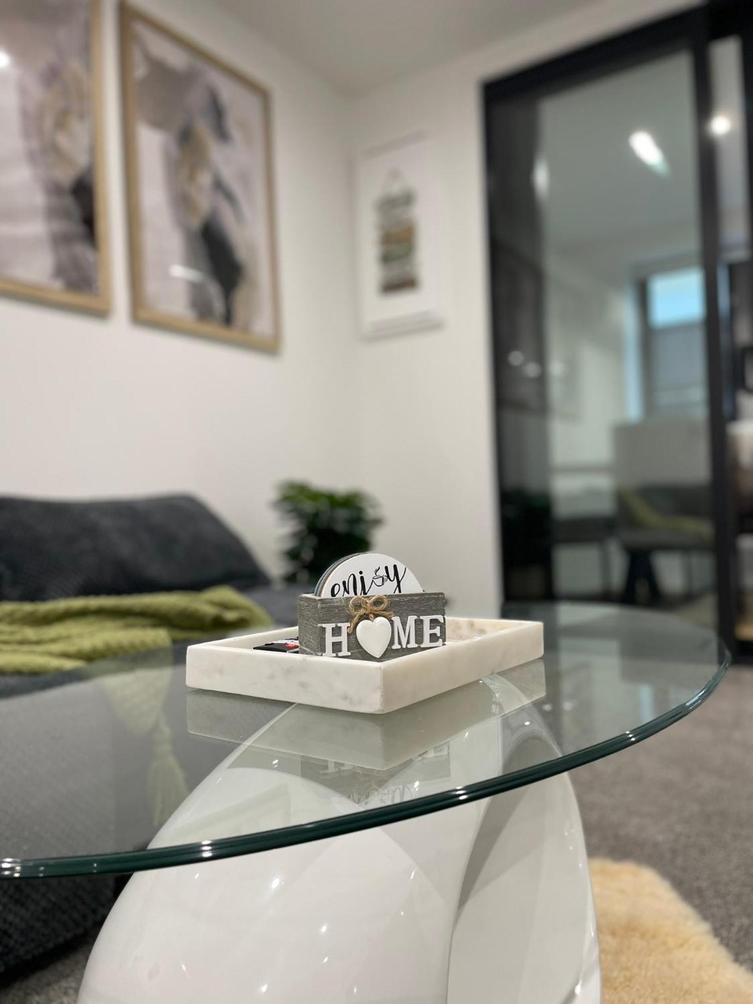 Luxury Cbd 2 Bed Near Riverside Market Free Parking! 크라이스트처치 외부 사진