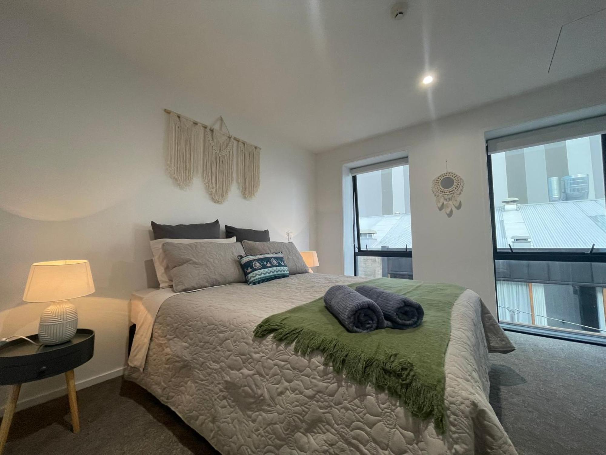 Luxury Cbd 2 Bed Near Riverside Market Free Parking! 크라이스트처치 외부 사진